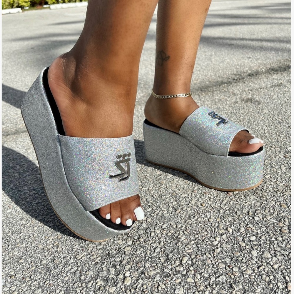 Shane Justin (platforms)
